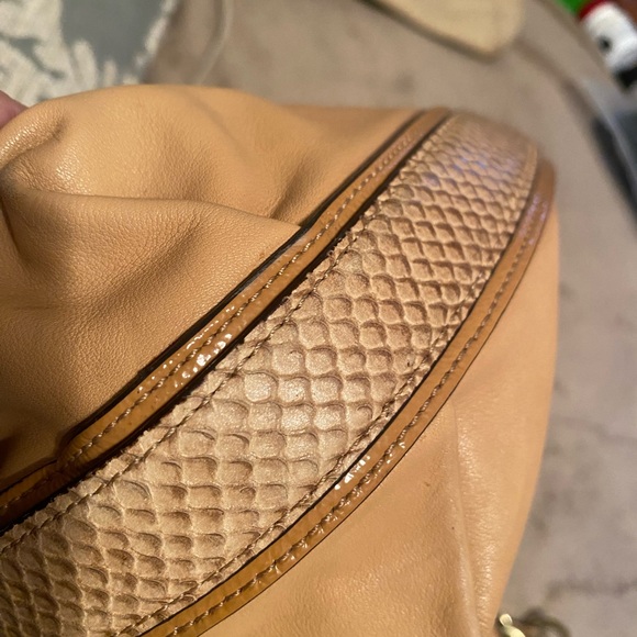 Coach Hobo Leather Large Purse, Tan - Picture 2 of 9